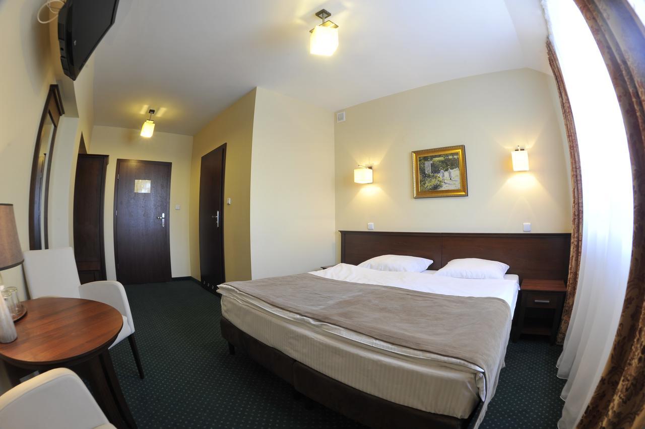 Hotel Lotos Woskrzenice Duze Eksteriør bilde